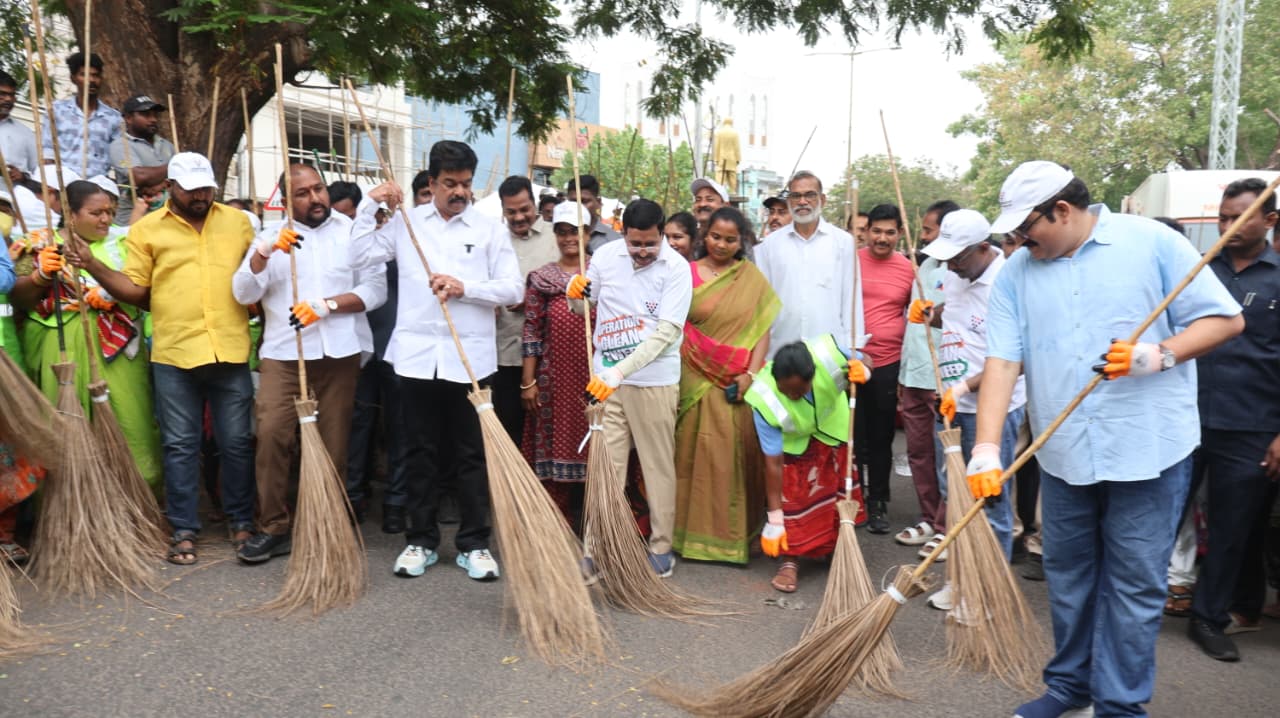 ప్రజా భాగస్వామ్యంతో పరిశుభ్ర నగరం