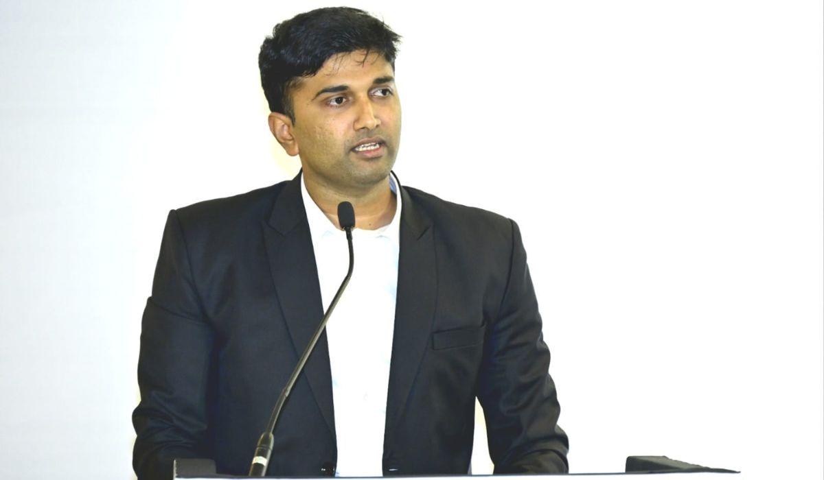 యోగాంధ్రను విజయవంతం చెయ్యాలి